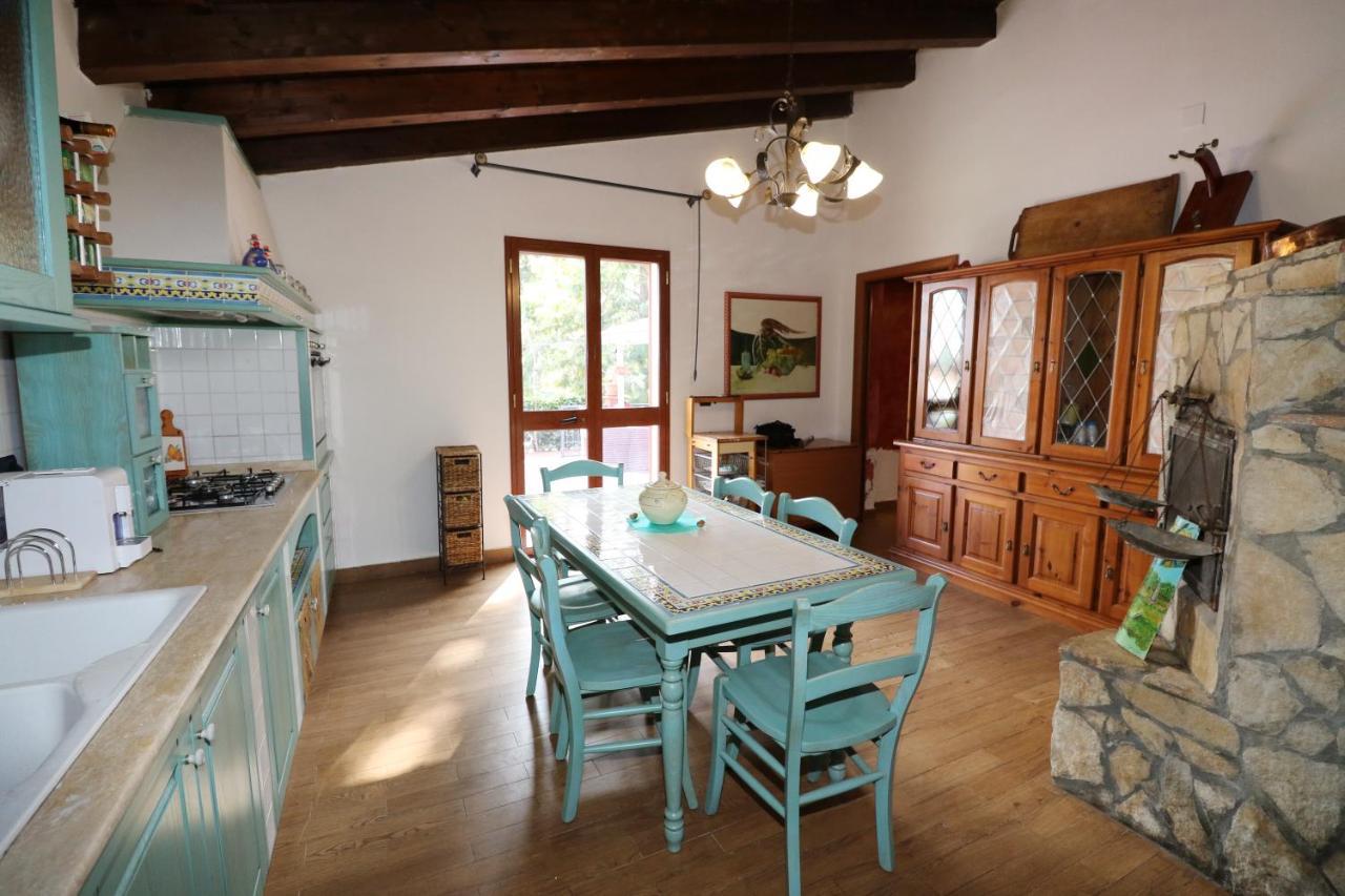 Casa Di Lu' Villa ฟลอริเดีย ภายนอก รูปภาพ
