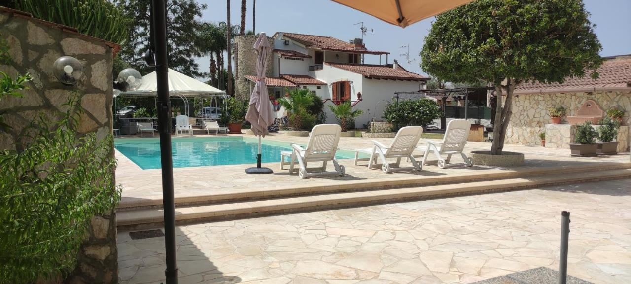 Casa Di Lu' Villa ฟลอริเดีย ภายนอก รูปภาพ