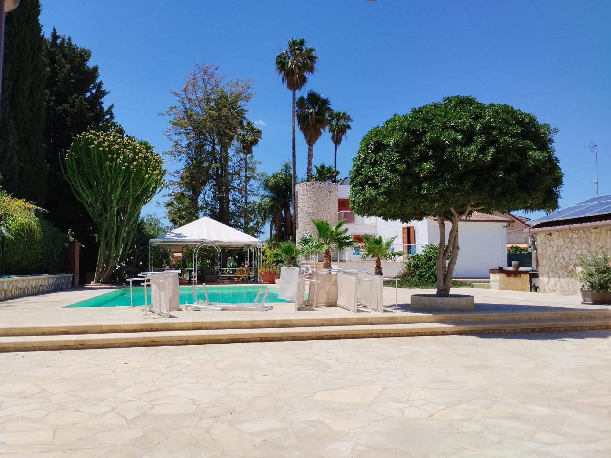Casa Di Lu' Villa ฟลอริเดีย ภายนอก รูปภาพ